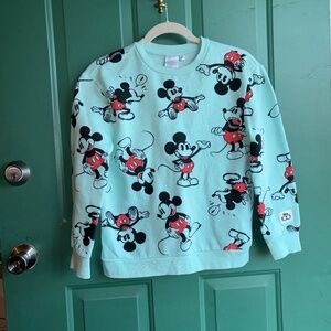 Disney kids large crewneck excellent condition